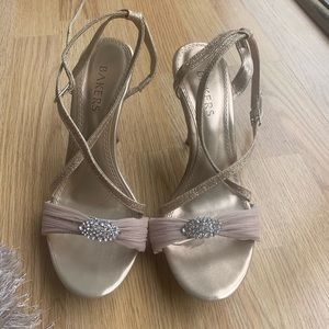 Champagne tan cream bakers heels strappy